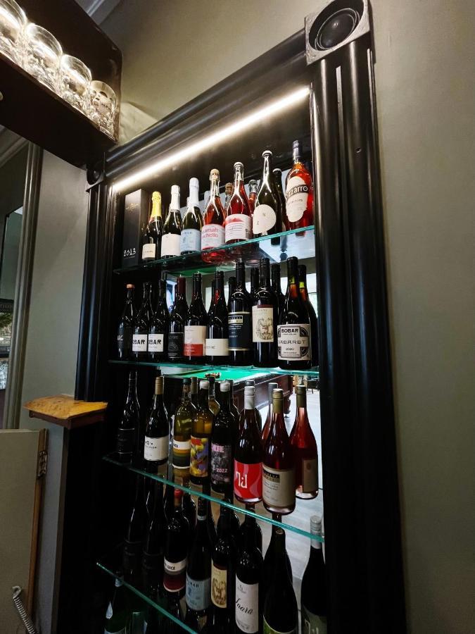 Alpine Hotel, Eat Drink Sleep 沃伯顿 外观 照片