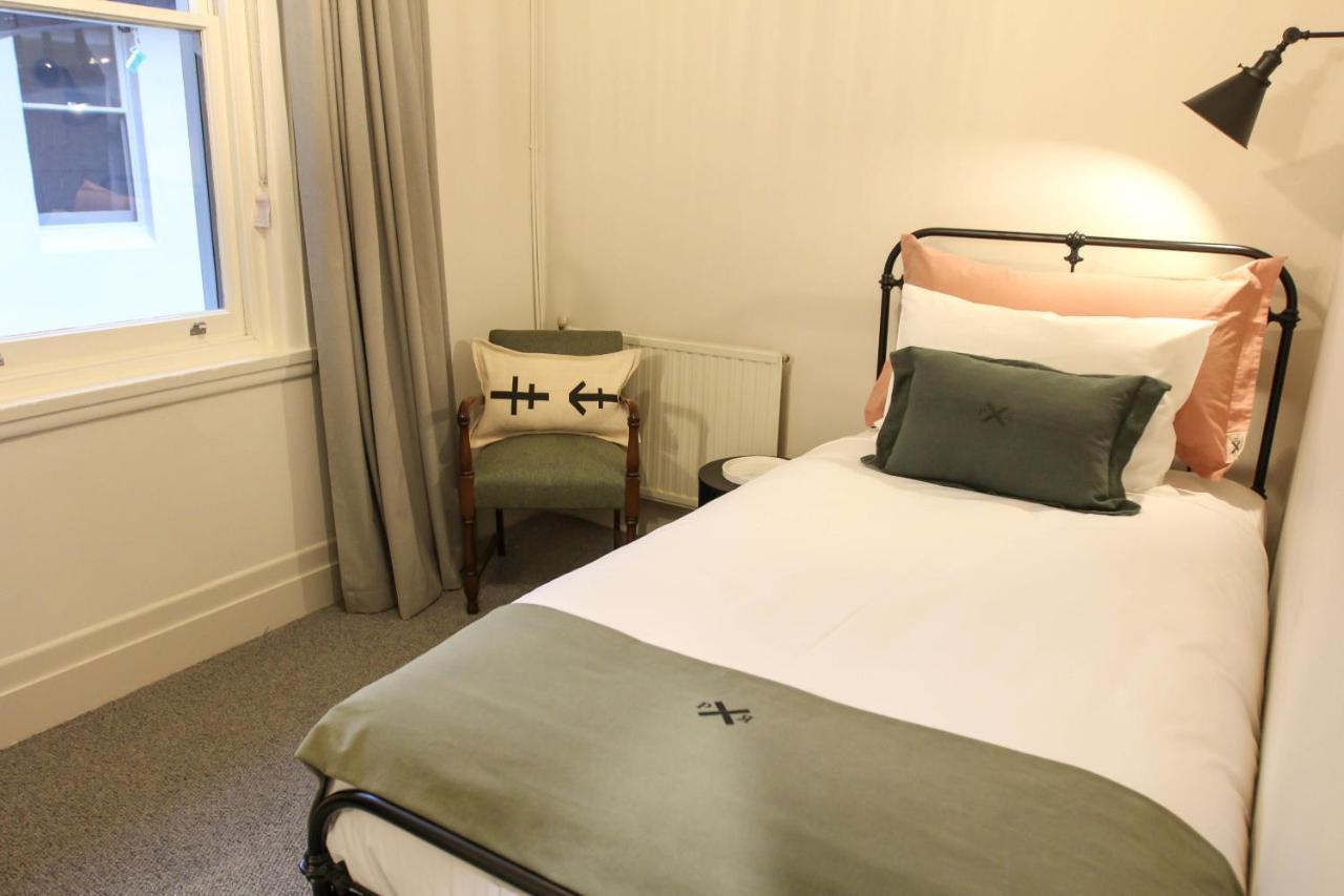 Alpine Hotel, Eat Drink Sleep 沃伯顿 外观 照片