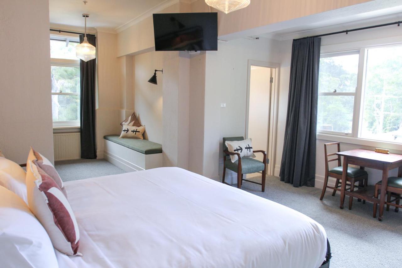Alpine Hotel, Eat Drink Sleep 沃伯顿 外观 照片