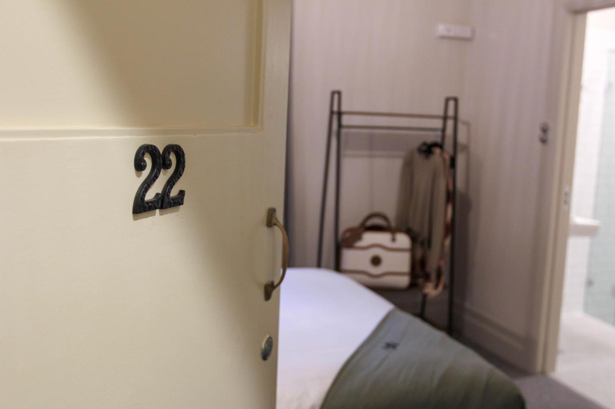 Alpine Hotel, Eat Drink Sleep 沃伯顿 外观 照片